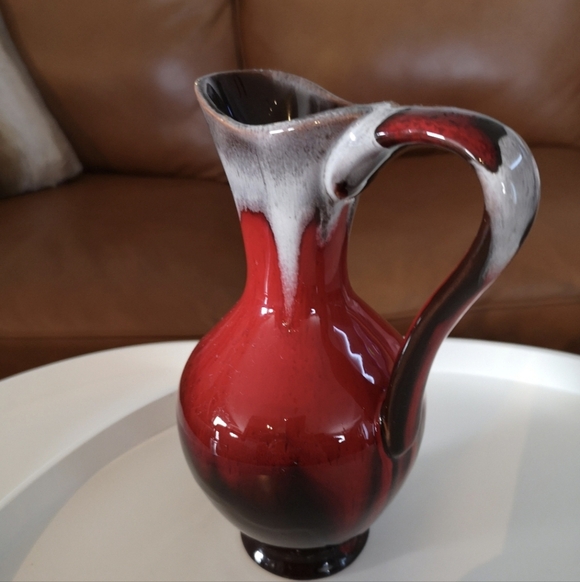 Authentic Mid-Century Modern 1970s pottery pitcher vase by Canadiana Pottery - Picture 4 of 13